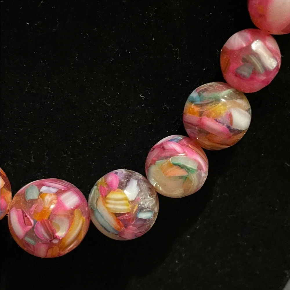Hand Crafted Multicolor Beaded Necklace - Picture 5 of 5